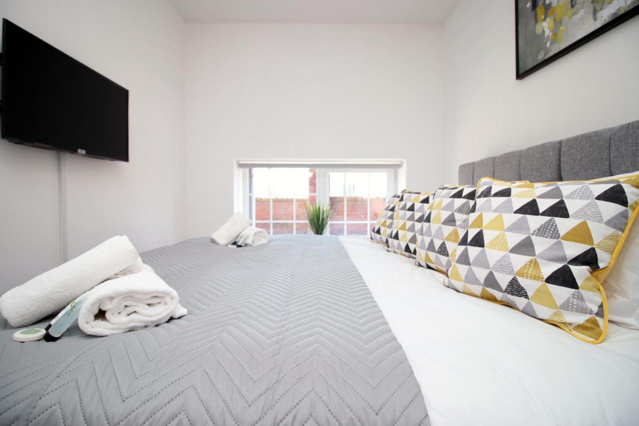 St Thomas Loft Views By Ssw - 2Br, Parking, Sleeps 4, Easy Access To City Centre, Marina, Beach And M4 Swansea Exterior photo