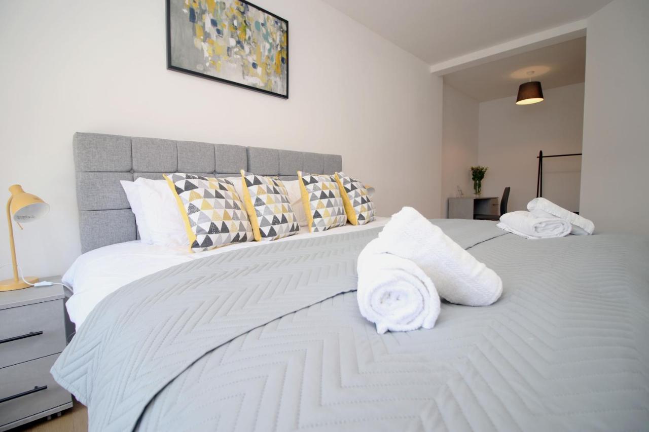 St Thomas Loft Views By Ssw - 2Br, Parking, Sleeps 4, Easy Access To City Centre, Marina, Beach And M4 Swansea Exterior photo