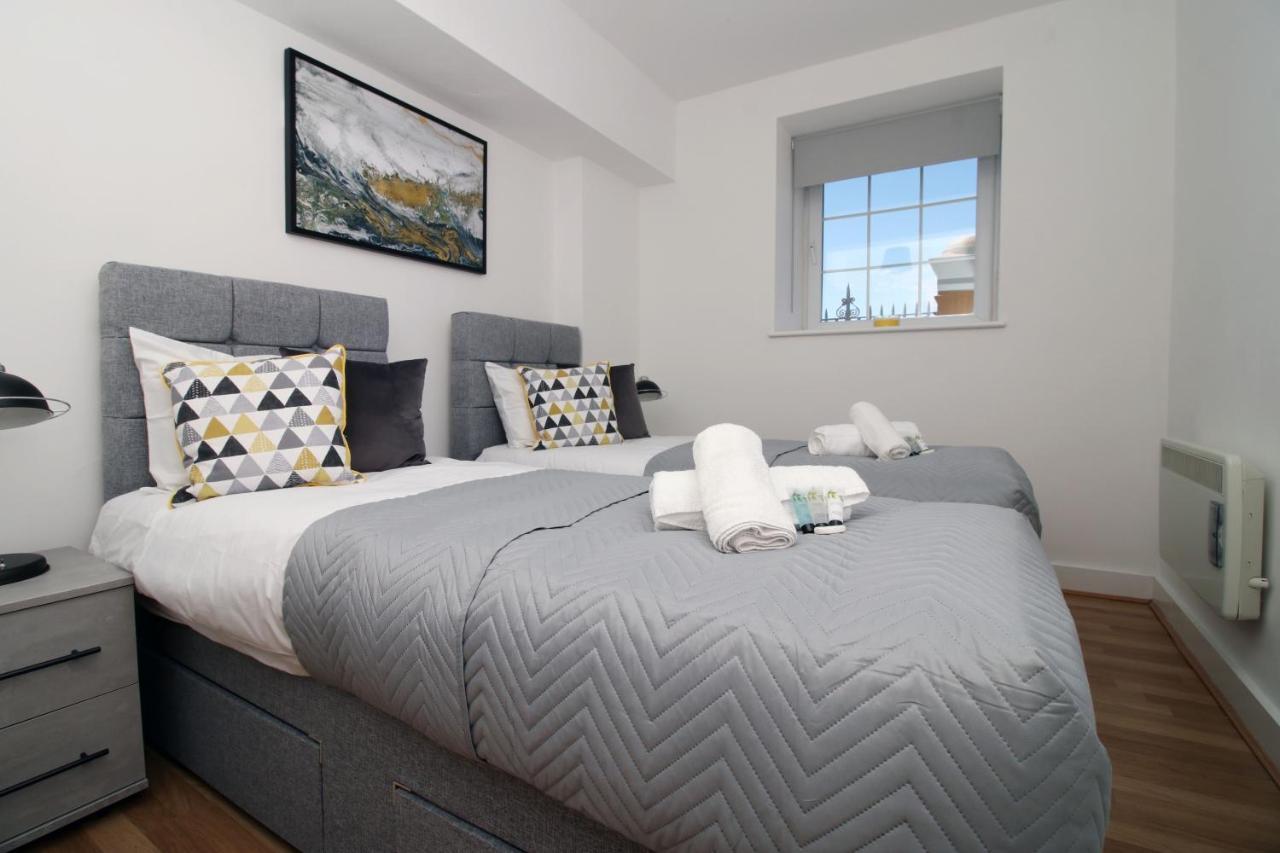 St Thomas Loft Views By Ssw - 2Br, Parking, Sleeps 4, Easy Access To City Centre, Marina, Beach And M4 Swansea Exterior photo