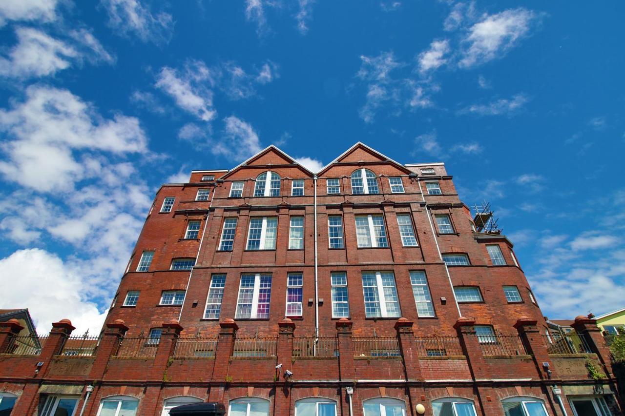 St Thomas Loft Views By Ssw - 2Br, Parking, Sleeps 4, Easy Access To City Centre, Marina, Beach And M4 Swansea Exterior photo
