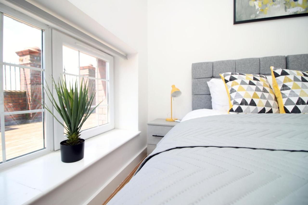 St Thomas Loft Views By Ssw - 2Br, Parking, Sleeps 4, Easy Access To City Centre, Marina, Beach And M4 Swansea Exterior photo